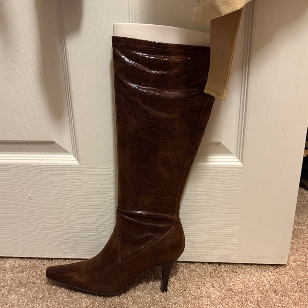 Elegant Brown Knee-High Women's Boots